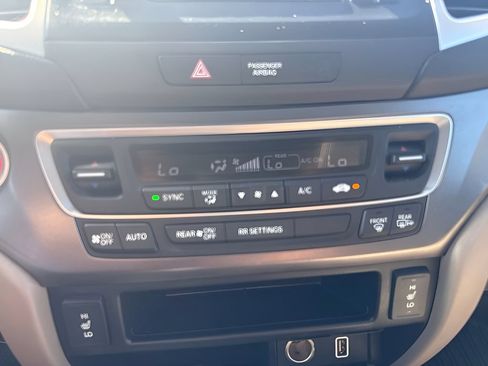 Used 2019 Honda Ridgeline RTL image 18