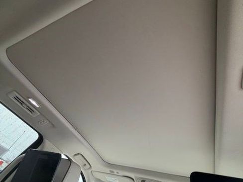 Used 2021 GMC Yukon XL Denali image 31