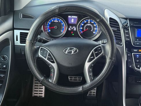 Used 2016 Hyundai Elantra GT w/ Option Group 02 image 16