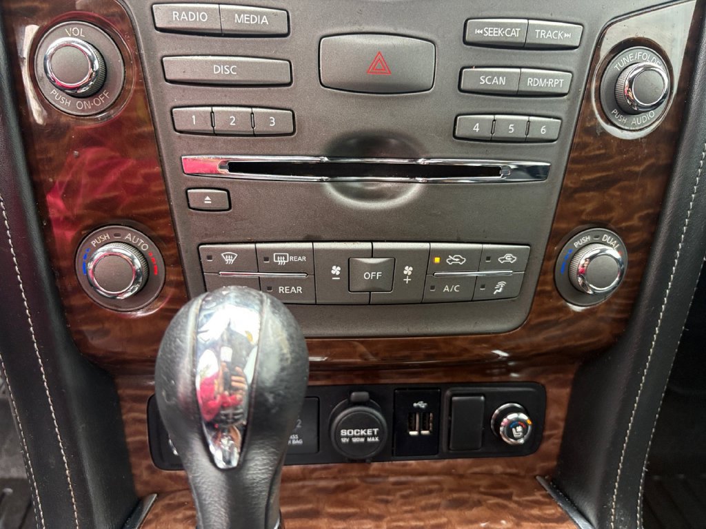 Used 2020 Nissan Armada Platinum AWD/4WD image 17