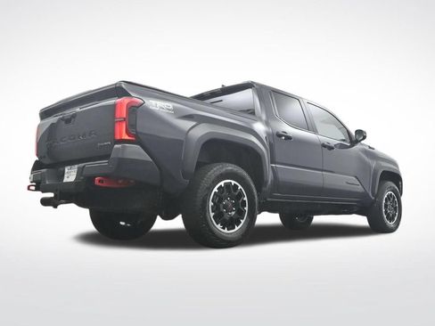 Used 2025 Toyota Tacoma TRD Off-Road w/ TRD Off Road Upgrade Package AWD/4WD image 44