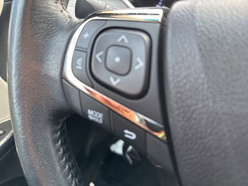 Used 2014 Toyota Avalon XLE image 25