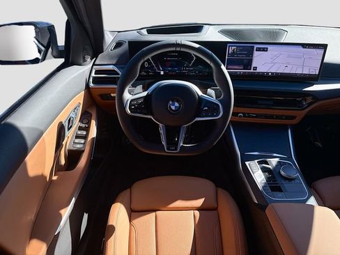 Used 2026 BMW 330i Sedan w/ M Sport Package image 17