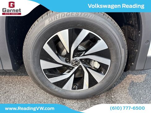 New 2025 Volkswagen Tiguan S image 11