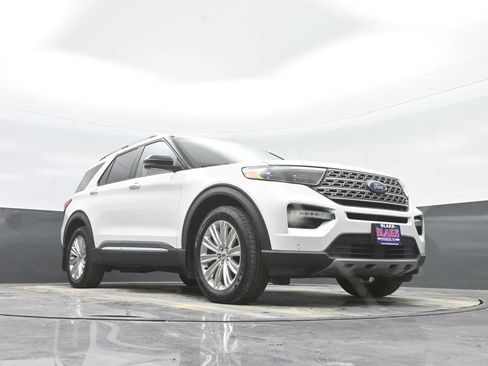 Used 2020 Ford Explorer Limited w/ Class III Trailer Tow Package AWD/4WD image 28