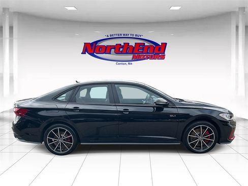 Used 2025 Volkswagen Jetta GLI Autobahn image 3