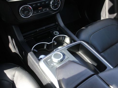 Used 2015 Mercedes-Benz ML 350 4MATIC image 21