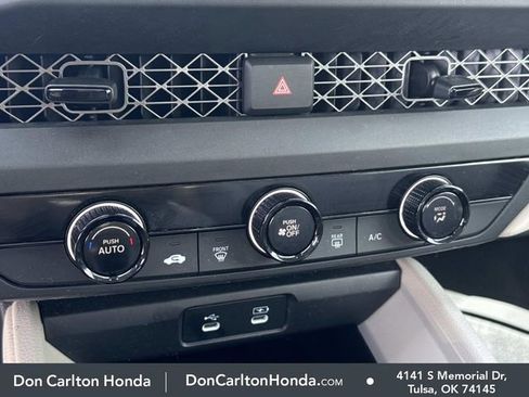 Certified 2025 Honda Accord LX image 18