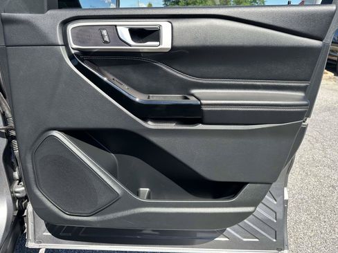Used 2022 Ford Explorer ST AWD/4WD image 19