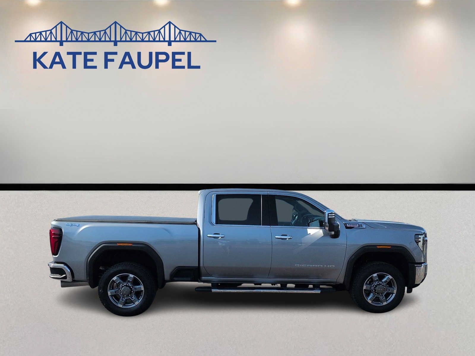Used 2025 GMC Sierra 2500 SLT w/ SLT Premium Package AWD/4WD image 8