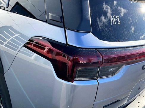 New 2026 Subaru Outback Touring XT image 15