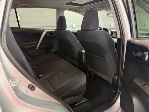 Used 2016 Toyota RAV4 XLE AWD/4WD image 23