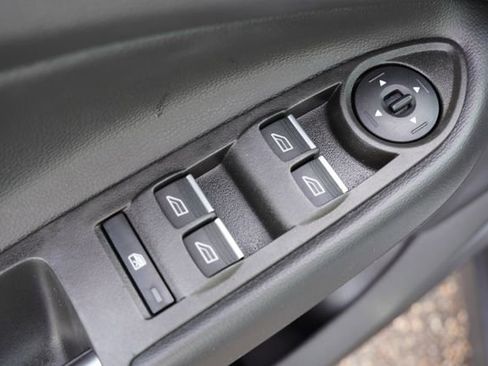 Used 2017 Ford C-MAX SE image 21