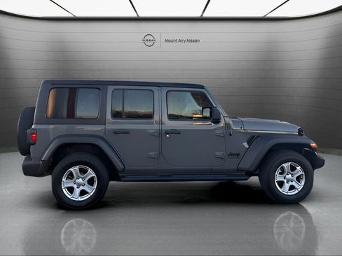 Used 2023 Jeep Wrangler Sport S image 2