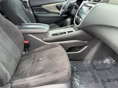 Used 2018 Nissan Murano S FWD image 12