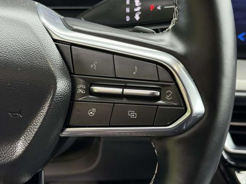 Certified 2025 Chevrolet Traverse LT AWD/4WD image 19
