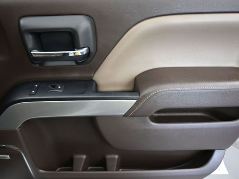 Used 2017 Chevrolet Silverado 1500 LTZ Z71 w/ LTZ Plus Package image 43