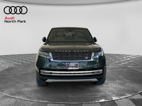 Used 2025 Land Rover Range Rover Long Wheelbase SE AWD/4WD image 8