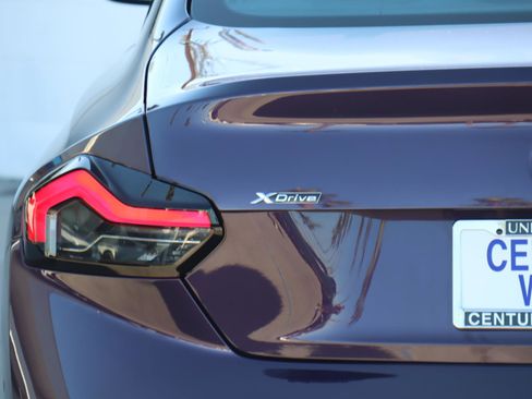 Used 2024 BMW 230i xDrive Coupe w/ Premium Package image 5