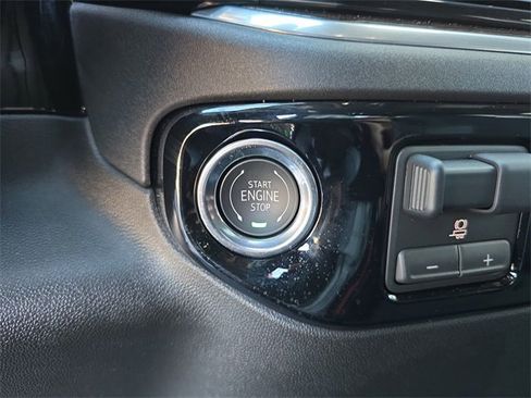 New 2026 GMC Sierra 1500 Elevation image 26