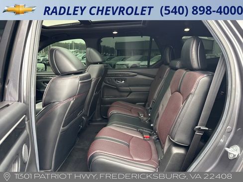 Used 2025 Honda Pilot Black Edition image 23