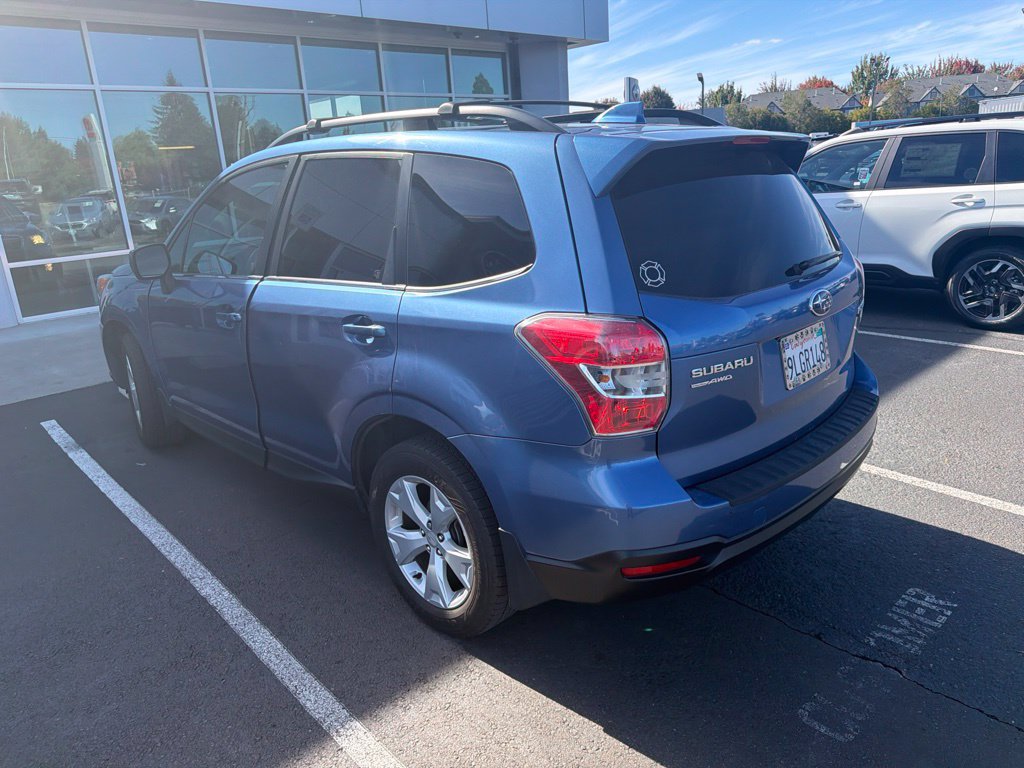 Used 2016 Subaru Forester 2.5i Limited AWD/4WD image 5