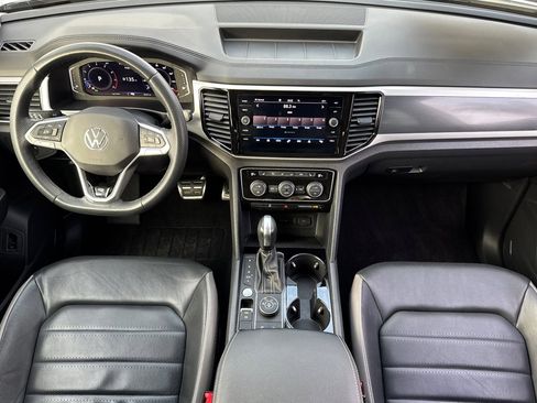 Used 2023 Volkswagen Atlas SEL Premium image 13