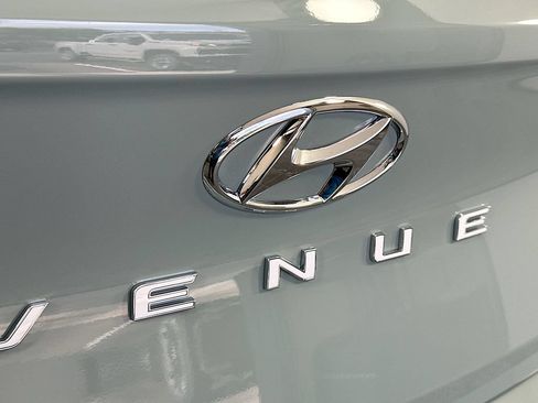New 2026 Hyundai Venue SEL FWD image 20