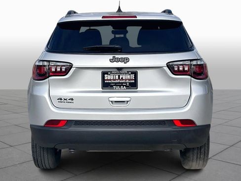 New 2026 Jeep Compass Latitude AWD/4WD image 4
