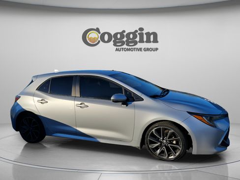 Used 2021 Toyota Corolla XSE image 5