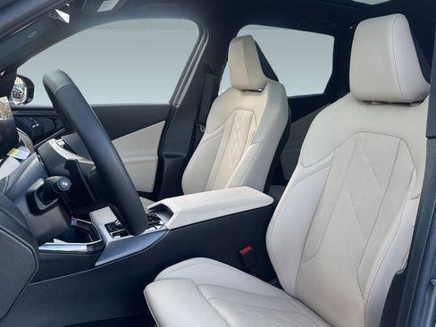 Used 2025 BMW X3 xDrive30i w/ Convenience Package image 21