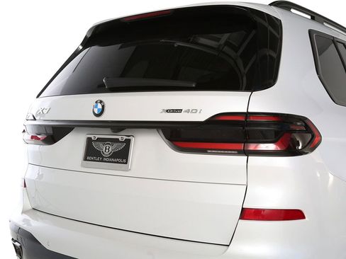 Used 2024 BMW X7 xDrive40i w/ Executive Package AWD/4WD image 13