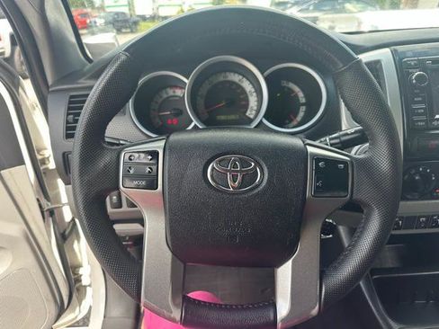 Used 2013 Toyota Tacoma Double Cab V6 Auto 4WD image 12