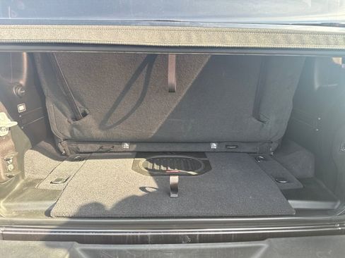 Used 2021 Jeep Wrangler Sport image 25