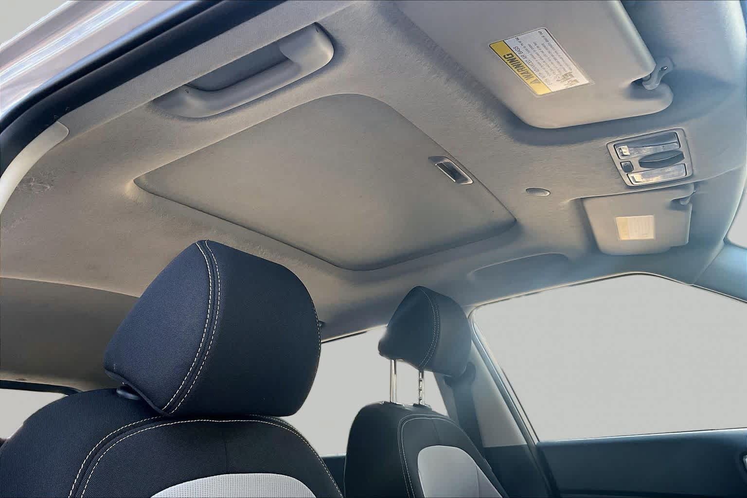 Certified 2026 Hyundai Venue SEL FWD image 14