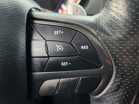 Used 2018 Dodge Durango R/T image 19