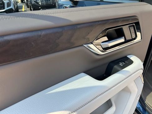 New 2026 GMC Yukon Denali w/ Advanced Technology Package AWD/4WD image 23