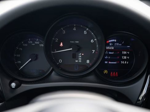 Certified 2026 Porsche Macan AWD/4WD image 24