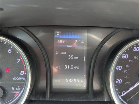 Used 2020 Toyota Camry LE w/ Convenience Package image 12