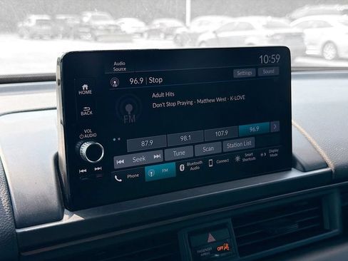 Used 2025 Honda Pilot TrailSport image 18