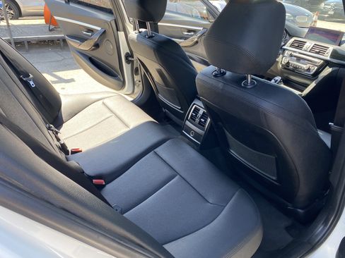 Used 2018 BMW 340i Sedan RWD image 16