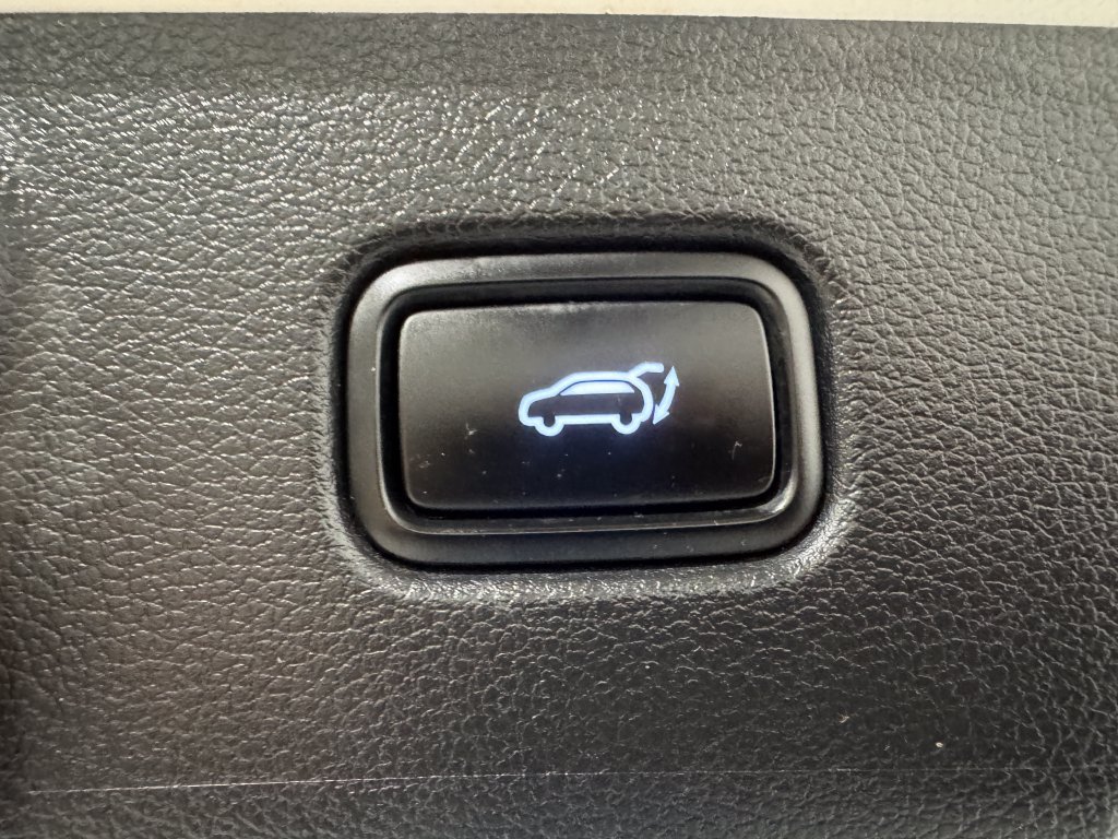 Used 2025 Hyundai Palisade Limited FWD image 37