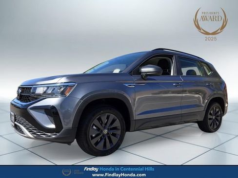 Used 2023 Volkswagen Taos S w/ Driver Assistance Package FWD image 1