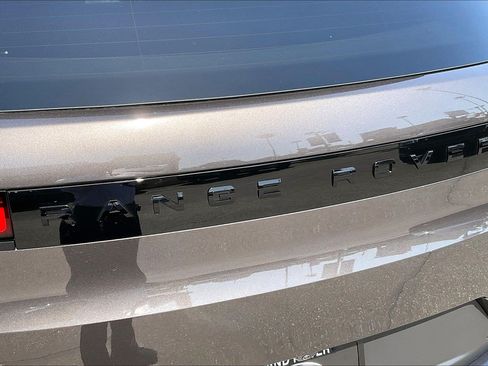 New 2026 Land Rover Range Rover Sport SE AWD/4WD image 7
