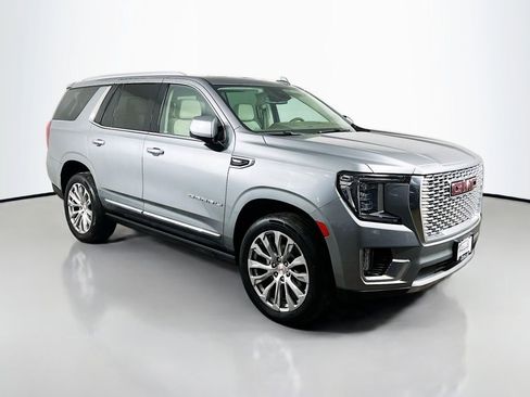 Used 2023 GMC Yukon Denali w/ Max Trailering Package image 3
