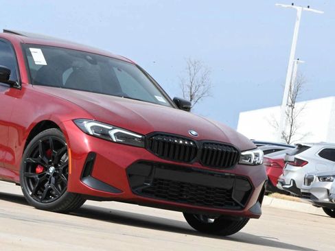 Used 2026 BMW 330i Sedan w/ M Sport Package RWD image 3