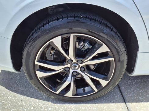 Certified 2024 Volvo S60 B5 Core FWD image 9