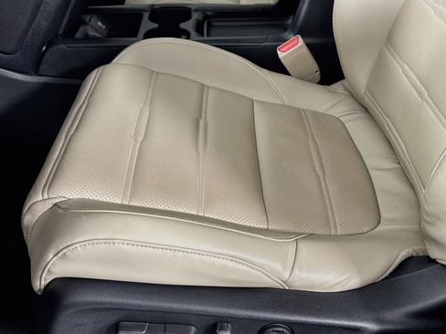 Certified 2017 Honda CR-V Touring image 19