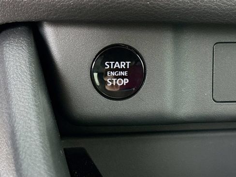 New 2026 Nissan Rogue SV w/ Cold Weather Package AWD/4WD image 19