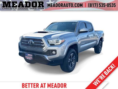 Used 2016 Toyota Tacoma TRD Sport image 1